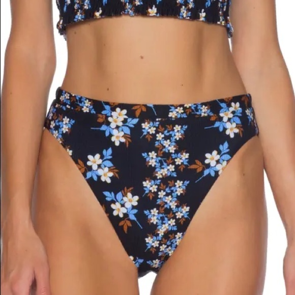 Becca LORRAINE FLORAL HIGH WAIST BIKINI BOTTOM 👙 - Picture 2 of 4
